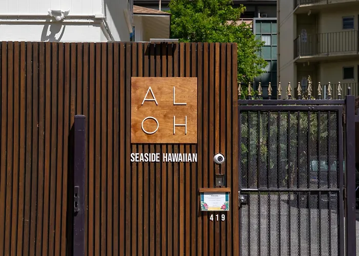 Hostel: Aloh Seaside Women'S Hostel